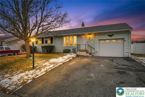 4315 Embur Ter, EASTON, PA, 18045-4912 | Card Image