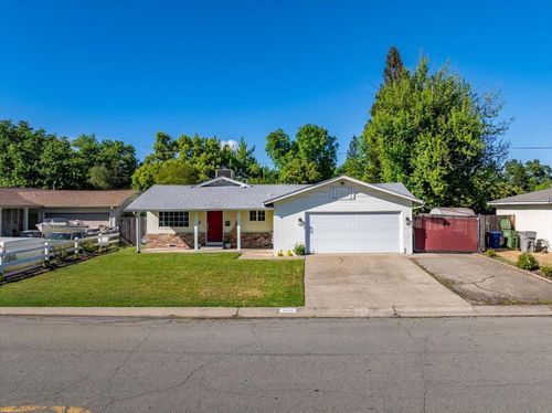 2034 Westwood Ave, Redding, CA, 96001-4829 | Card Image