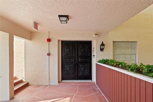 apt-201-2900 Gulf Blvd, BELLEAIR BEACH, FL, 33786-3555 | Card Image