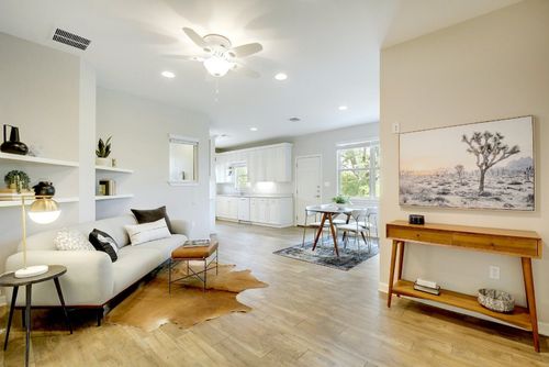 b-2330 Westforest Dr, Austin, TX, 78704-5836 | Card Image