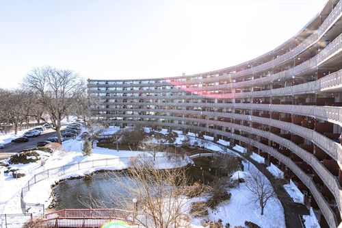 apt-408-200 Swanton St, Winchester, MA, 01890-1947 | Card Image