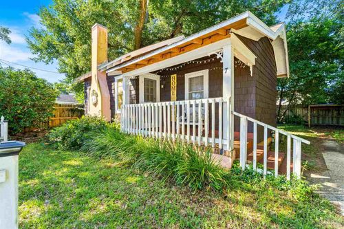 7 Broadmoor Ln, Pensacola, FL, 32507-3551 | Card Image