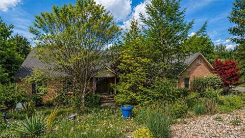 2945 Ash Meadows Boulevard, Zanesville, OH, 43701 | Card Image