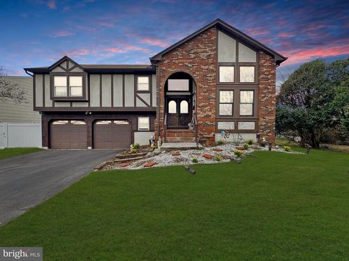 3 Beth Ann Way, Ewing, NJ, 08638-1703 | Card Image