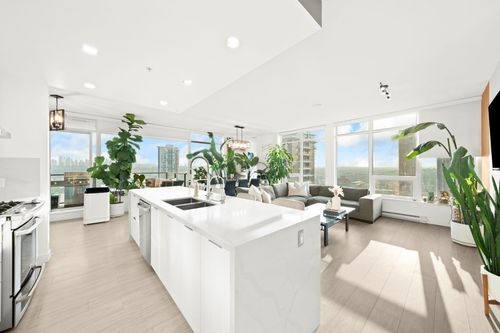 2604-2077 Rosser Ave, Burnaby, BC, V5C0G6 | Card Image