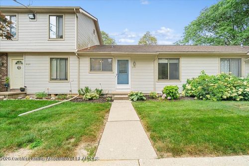 2118 Blue Lac Dr, Haslett, MI, 48840-9523 | Card Image