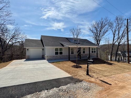 69 Stoneykirk Dr, Bella Vista, AR, 72715-3608 | Card Image