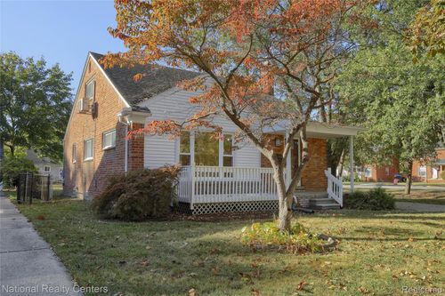 13369 Winchester Ave, Huntington Woods, MI, 48070-1728 | Card Image