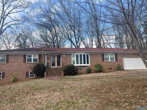 7110 Jones Valley Dr Se, Huntsville, AL, 35802-1922 | Card Image