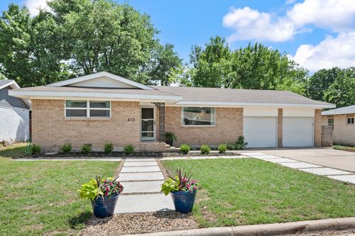 413 Patricia Rd, Hurst, TX, 76053-4413 | Card Image