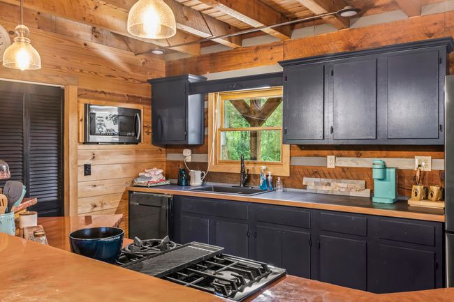 7868 Saint Clair Rd, House other with 3 bedrooms, 2 bathrooms and null parking in Whitesburg TN | Image 13