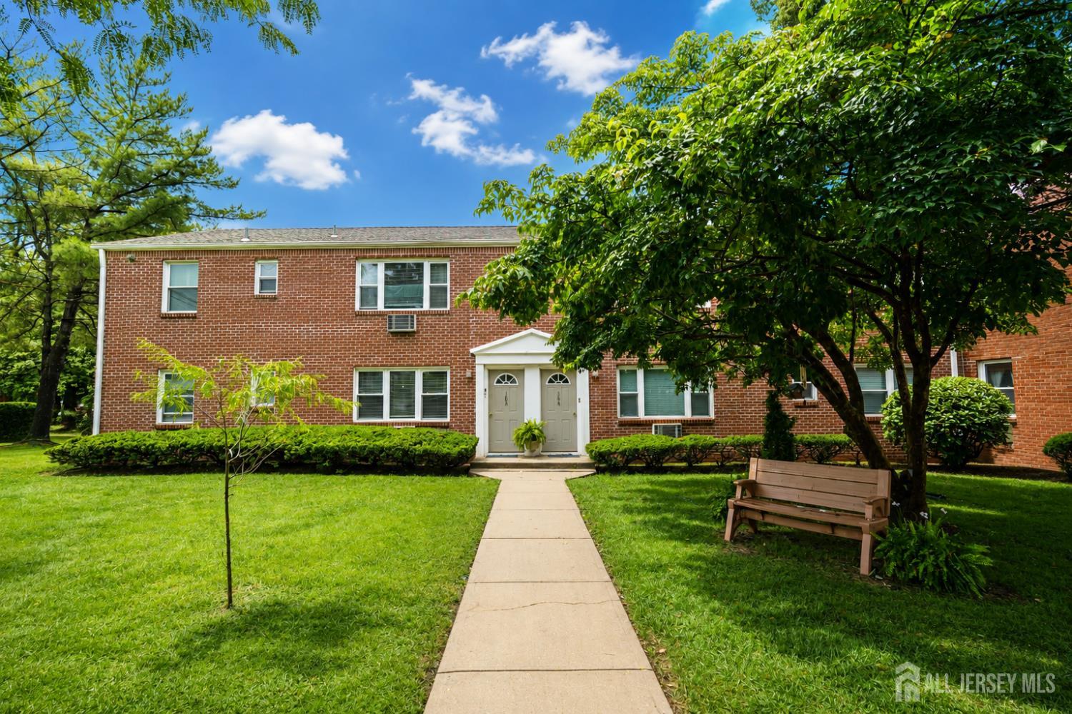 Residential in Edison