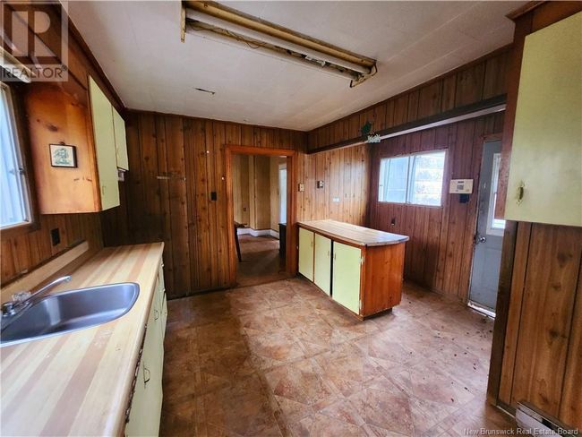 21 Queen St E, House other with 3 bedrooms, 1 bathrooms and null parking in Saint Stephen NB | Image 7