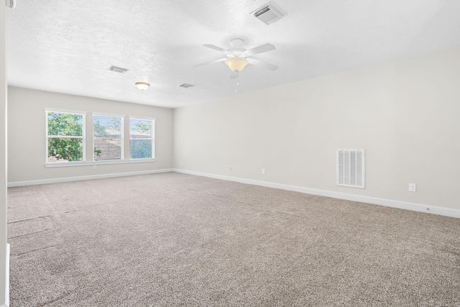 Huge game room upstairs | Image 34