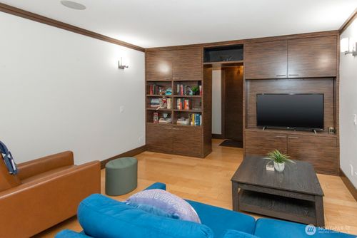 unit-310-440 St Helens Ave, Tacoma, WA, 98402-2407 | Card Image