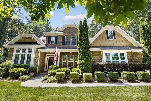 7327 Snowbird Ct, Mint Hill, NC, 28227-7873 | Card Image