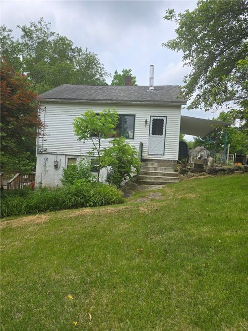 12 Lake Ct, Ashaway, RI, 02804-1512 | Card Image