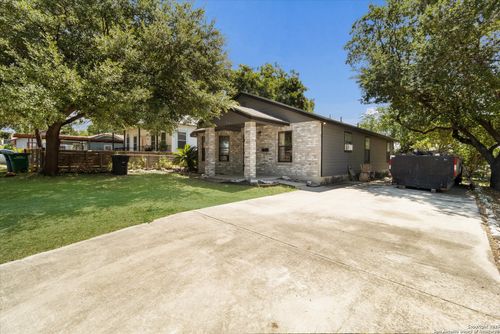 274 Weaver St, San Antonio, TX, 78210-4638 | Card Image