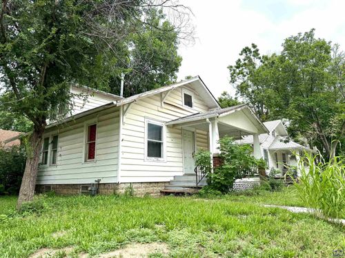 2016 Sw 12th St, Topeka, KS, 66604-1458 | Card Image