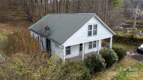 141 Burleson Dr, Bakersville, NC, 28705 | Card Image