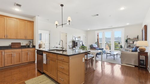 505-702 Wedgewood Park, Nashville, TN, 37203-5546 | Card Image