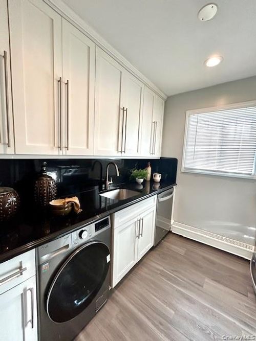 apt-6f-11 S Saxon Ave, Bay Shore, NY, 11706-8946 | Card Image