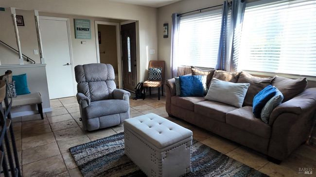 APT-2 - 100 Del Rio Ct, Condo with 2 bedrooms, 2 bathrooms and 2 parking in Vacaville CA | Image 5