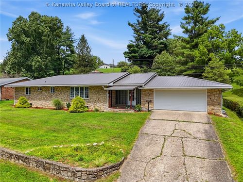 315 Fitzhugh St, Ravenswood, WV, 26164-1409 | Card Image