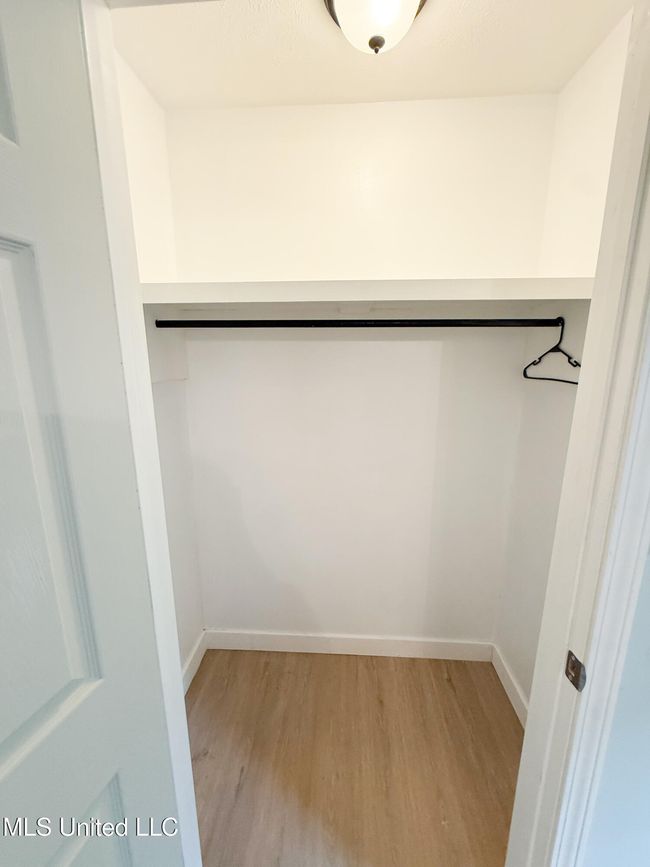 guest closet | Image 27