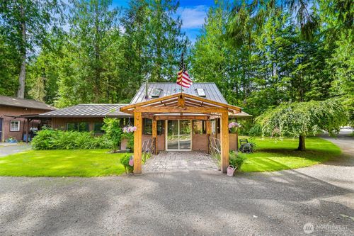 7417 Woodshire Rd, Maple Falls, WA, 98266-7703 | Card Image