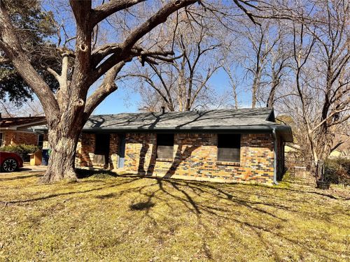 2603 Foxcroft Cir, Denton, TX, 76209-1504 | Card Image