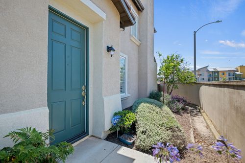 541 Sweet Rain Pl, GOLETA, CA, 93117-5529 | Card Image