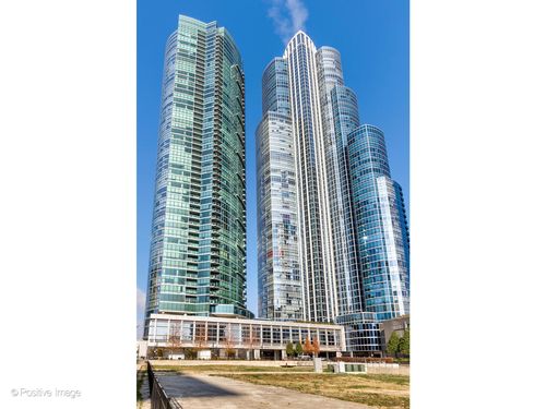 2402-1201 S Prairie Ave, Chicago, IL, 60605-3426 | Card Image