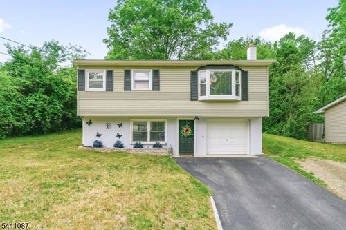 60 Alpine Rd, Sussex, NJ, 07461-1204 | Card Image