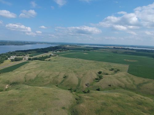 14101 Pelican Ridge Rd, Big Stone City, SD, 57216-8248 | Card Image