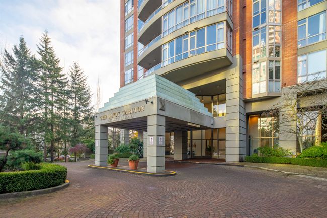 1106 - 6888 Station Hill Drive, Condo with 2 bedrooms, 2 bathrooms and 1 parking in Burnaby BC | Image 35