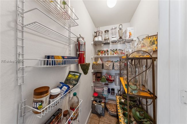 Walk-in pantry | Image 33