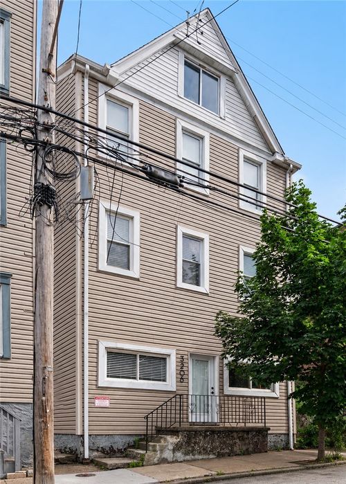 3206 Dobson St, Pittsburgh, PA, 15219-6735 | Card Image