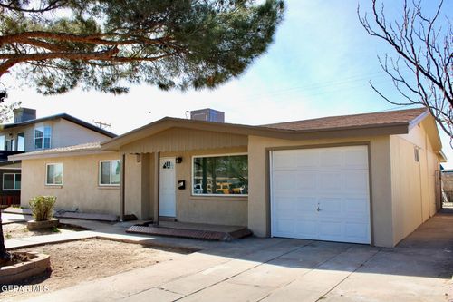 961 Wyatt Dr, El Paso, TX, 79907-2432 | Card Image