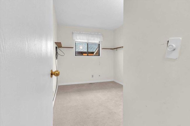 84 Shawmeadows Crescent Sw, House other with 4 bedrooms, 2 bathrooms and 1 parking in Calgary AB | Image 14