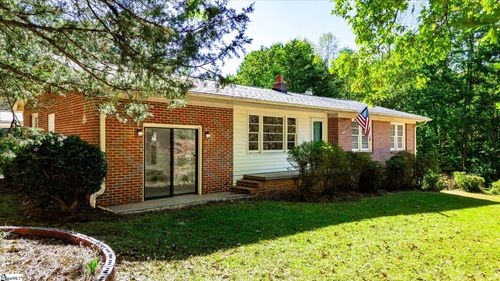 105 Midway Dr, Westminster, SC, 29693-4222 | Card Image