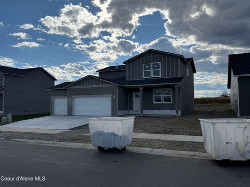 3261 N Corvus St, Post Falls, ID, 83854-3810 | Card Image
