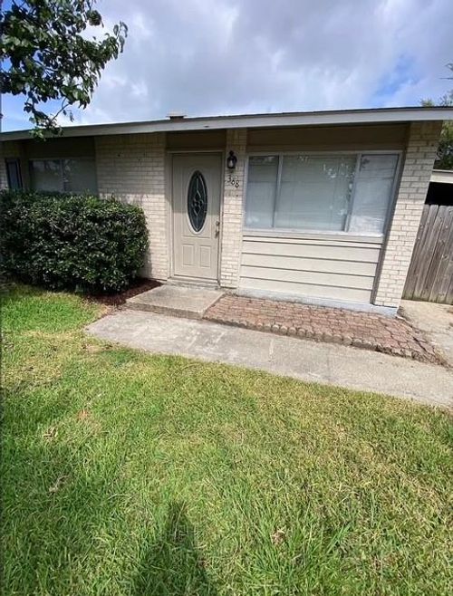 388 Helis Dr, Westwego, LA, 70094-2116 | Card Image