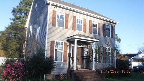 102 Utah St, Portsmouth, VA, 23701-2942 | Card Image