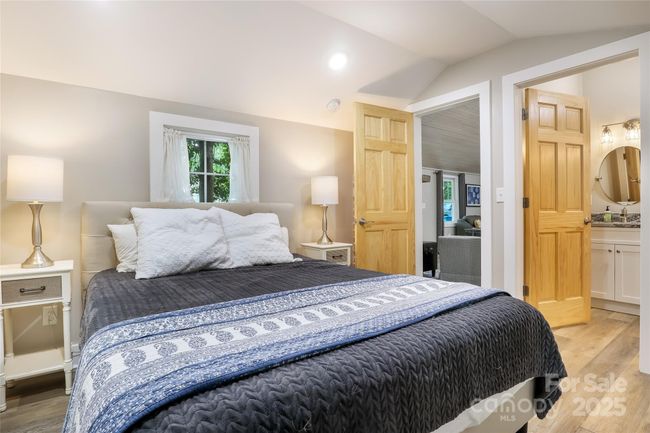 22 Moore Cir, House other with 2 bedrooms, 3 bathrooms and null parking in Black Mountain NC | Image 13