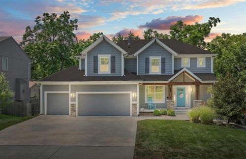 4928 Fontana St, Roeland Park, KS, 66205-1318 | Card Image