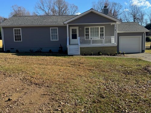 44 Strawberry Banks Dr, Moneta, VA, 24121-3716 | Card Image