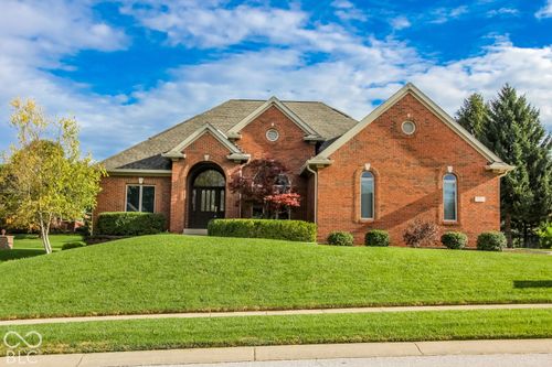 2593 Forest Hills Blvd, Greenwood, IN, 46143-8288 | Card Image