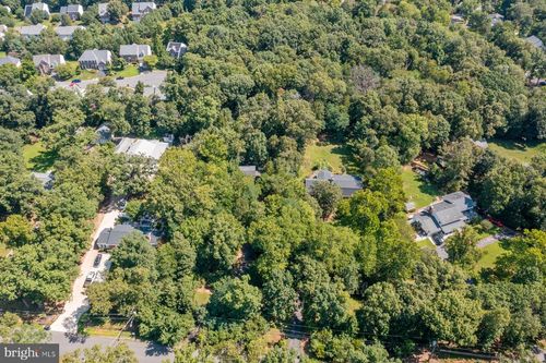 24 Cedar Dr, STERLING, VA, 20164-8600 | Card Image