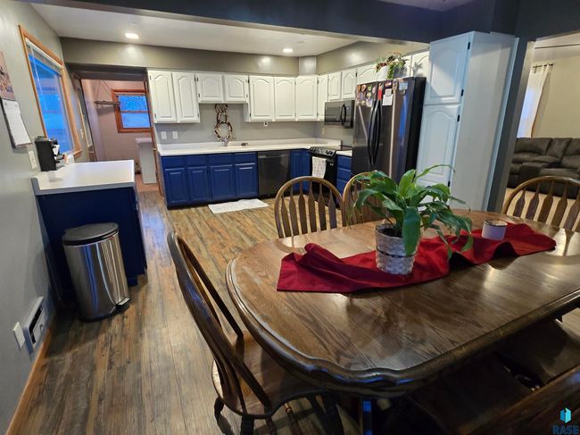 1014 3 Rd Ave Sw, House other with 3 bedrooms, 3 bathrooms and null parking in Pipestone MN | Image 11